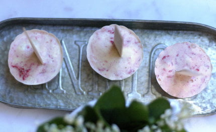 Jaglane, pyszne lody truskawkowo-rabarbarowe – bo dzieci lubią lody!