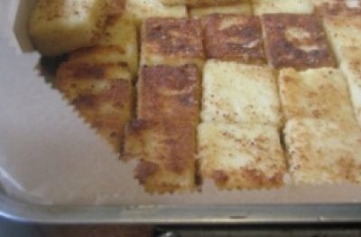 Kasza manna jak polenta z serem, pomidorami i pieczarkami