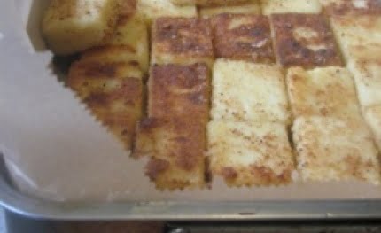 Kasza manna jak polenta z serem, pomidorami i pieczarkami