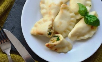 Pierogi z kaszą jaglaną, cukinią i mozzarellą Kasza w diecie dzieci