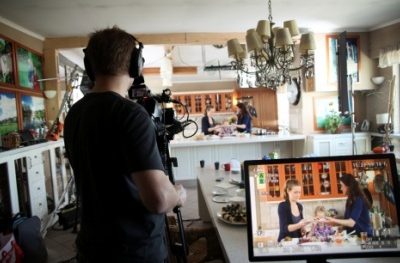 Sałatka z kaszą jęczmienną i owocami – filmik