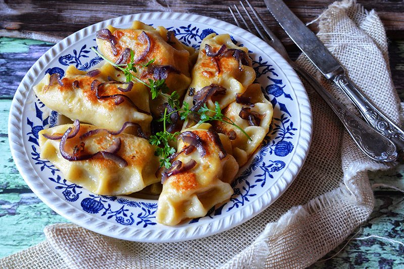 Pierogi z kaszą gryczaną i twarogiem