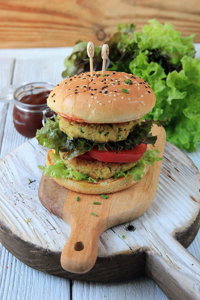 Burger-z-kaszy-jaglanej-i-indyka—Tysia-Gotuje Kasza w diecie dzieci