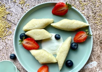 Orkiszowe pierogi leniwe z kaszą jaglaną