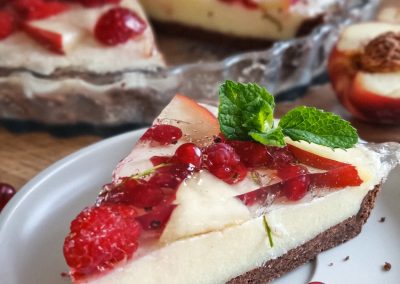Tarta z kaszy manny z owocami