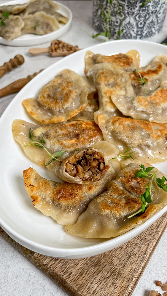 pierogi-z-kasza-gryczana-i-grzyb-ami Kasza w diecie dzieci